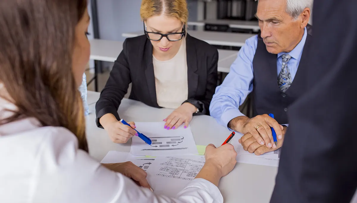 How to Identify Key Discriminators and Hot Buttons in Contract Proposals